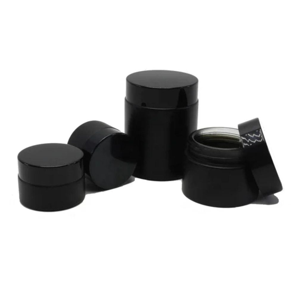 Le pot de cosmétique en verre noir est un contenant élégant et durable, idéal pour préserver et sublimer vos produits de soin. Disponible en 15g, 30g, 50g et 100g, il offre une protection optimale contre la lumière et garantit une présentation haut de gamme pour vos crèmes, baumes et masques.

Pot de cosmétique en verre noir de haute qualité 15g,30g,50 et 100g