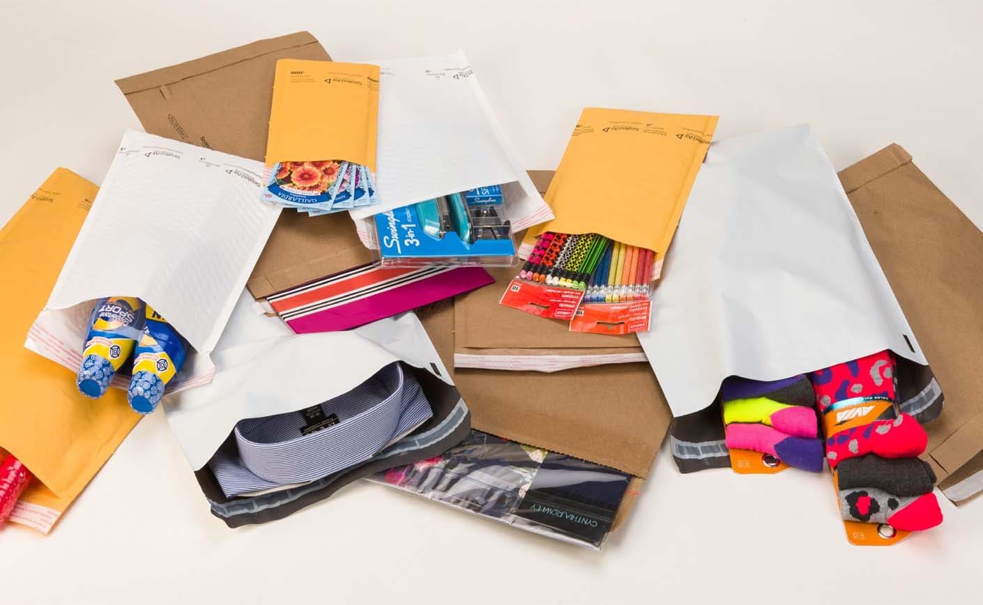 Enveloppes e-commerce en plastique pour l'emballage des colis Pourquoi elles sont essentielles pour votre e-commerce (1)