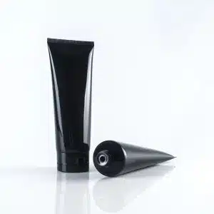Tube en plastique noir souple avec bouchon à vis – Élégance minimaliste pour soins et cosmétiques emballage cosmetique maroc