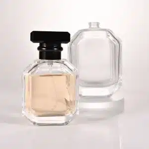 Flacon vaporisateur de parfum en verre transparent octogonal avec bouchon en acrylique noir emballage en verre maroc